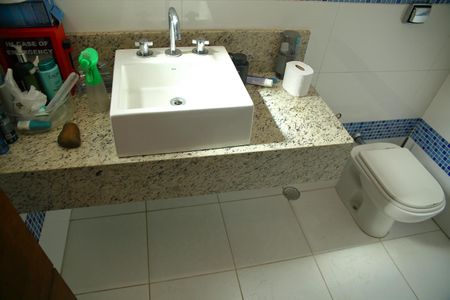 Casa para alugar com 205m², 3 quartos e 3 vagasbanheiro da Suíte 2 