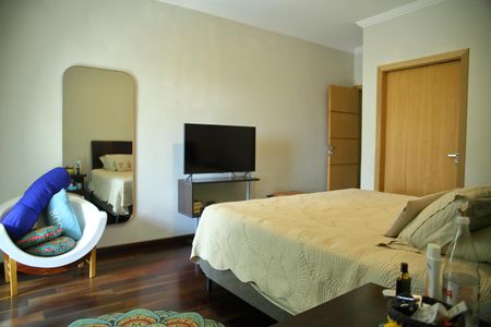 Casa para alugar com 205m², 3 quartos e 3 vagasSuíte master 