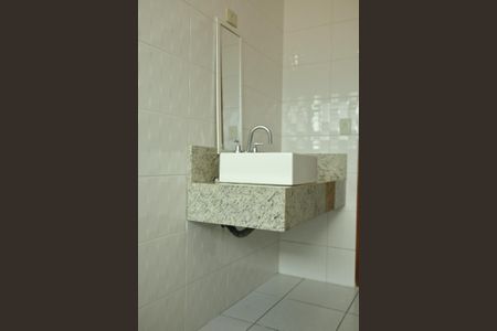 Casa à venda com 205m², 3 quartos e 3 vagasBanheiro Suíte 3  