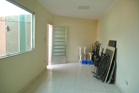 Casa para alugar com 205m², 3 quartos e 3 vagasEdícula ( quarto) 