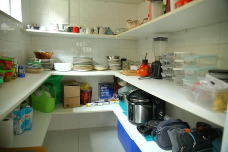 Casa para alugar com 205m², 3 quartos e 3 vagasDespensa 