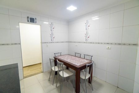Casa para alugar com 120m², 2 quartos e 1 vagaCozinha