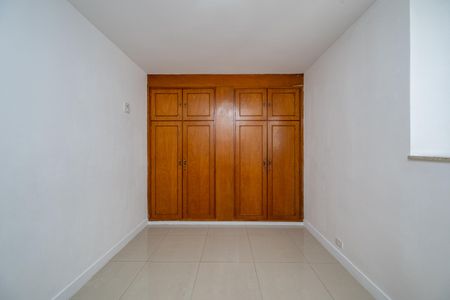 Apartamento para alugar com 131m², 3 quartos e 2 vagasSuíte