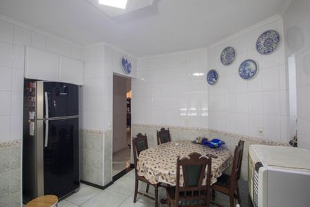 Casa à venda com 300m², 4 quartos e 4 vagasCozinha