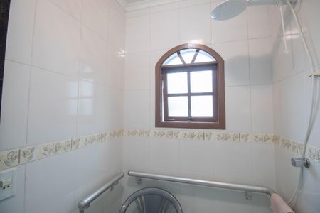 Casa à venda com 300m², 4 quartos e 4 vagasBanheiro da Suíte 1