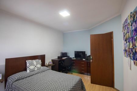 Casa à venda com 300m², 4 quartos e 4 vagasQuarto 2