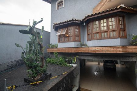 Casa à venda com 300m², 4 quartos e 4 vagasGaragem