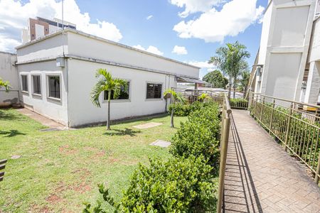 Apartamento para alugar com 65m², 2 quartos e 1 vagaarea de lazer / condominio