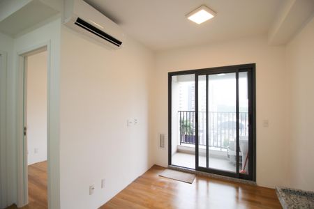 Sala de apartamento para alugar com 1 quarto, 29m² em Indianópolis, São Paulo