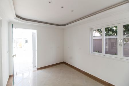 Casa de condomínio à venda com 600m², 4 quartos e 2 vagasCopa