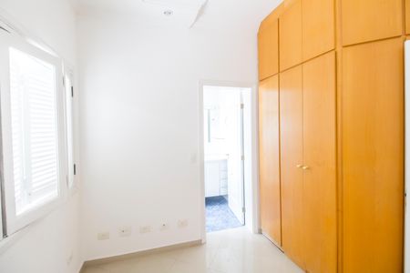 Casa de condomínio à venda com 600m², 4 quartos e 2 vagasSuíte 3