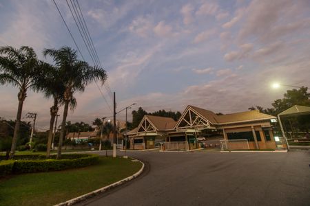 Casa de condomínio à venda com 600m², 4 quartos e 2 vagasVista da Rua