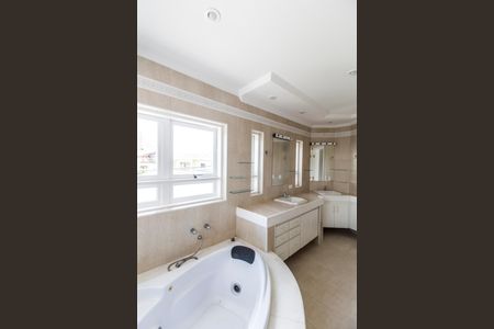 Casa de condomínio à venda com 600m², 4 quartos e 2 vagasBanheiro da Suíte