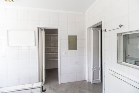 Casa de condomínio à venda com 600m², 4 quartos e 2 vagasÁrea de Serviço