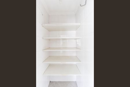 Casa de condomínio à venda com 600m², 4 quartos e 2 vagasDespensa