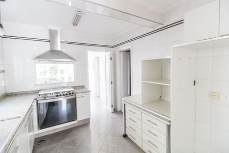 Casa de condomínio à venda com 600m², 4 quartos e 2 vagasCozinha