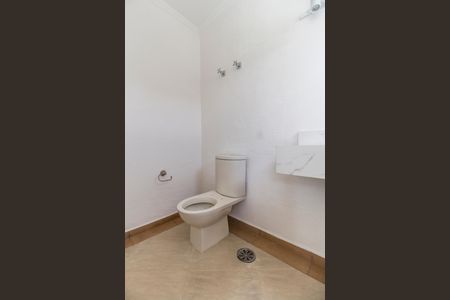 Casa de condomínio à venda com 600m², 4 quartos e 2 vagasLavabo