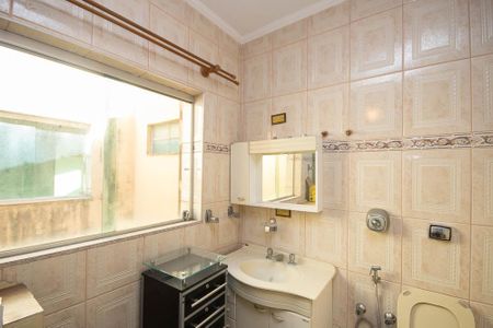 Casa para alugar com 250m², 3 quartos e 3 vagasBanheiro 1 