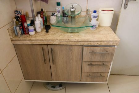 Apartamento para alugar com 88m², 2 quartos e 1 vaga Apartamento para alugar com 88m², 2 quartos e 1 vagaBanheiro