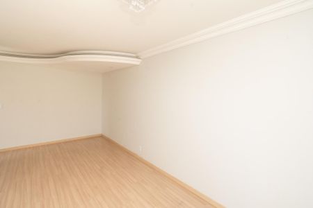 Sala de apartamento para alugar com 3 quartos, 65m² em Jardim Riacho das Pedras, Contagem