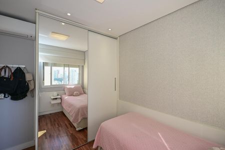 Apartamento à venda com 87m², 3 quartos e 2 vagasQuarto 1