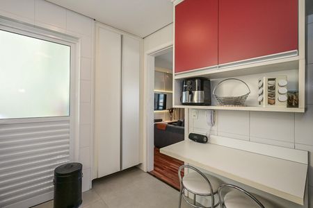 Apartamento à venda com 87m², 3 quartos e 2 vagasCozinha