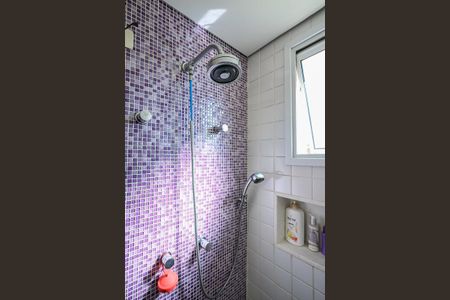 Apartamento à venda com 87m², 3 quartos e 2 vagasChuveiro do Banheiro 