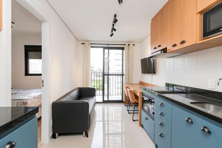 Sala/ Cozinha de apartamento para alugar com 1 quarto, 29m² em Campo Belo, São Paulo