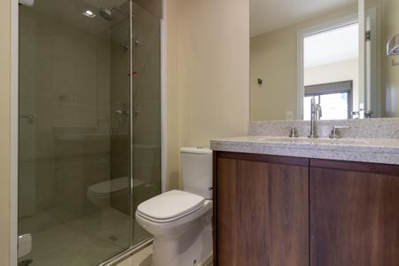 Apartamento à venda com 85m², 2 quartos e 1 vaga Apartamento à venda com 85m², 2 quartos e 1 vagaBanheiro da Suíte 2