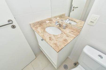 Apartamento à venda com 70m², 2 quartos e 2 vagasBanheiro