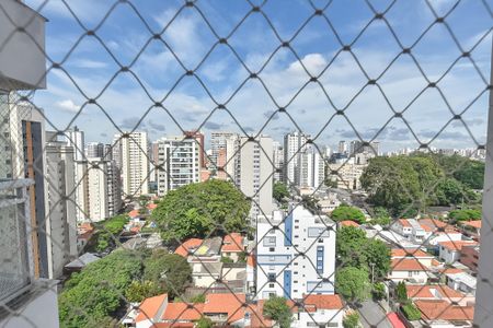 Apartamento à venda com 70m², 2 quartos e 2 vagasVista da suíte