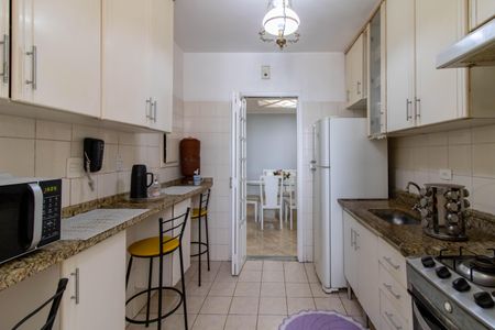Apartamento à venda com 104m², 3 quartos e 2 vagas Apartamento à venda com 104m², 3 quartos e 2 vagasCozinha
