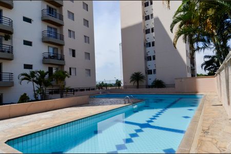 Apartamento para alugar com 50m², 2 quartos e 2 vagasÁrea comum - Piscina