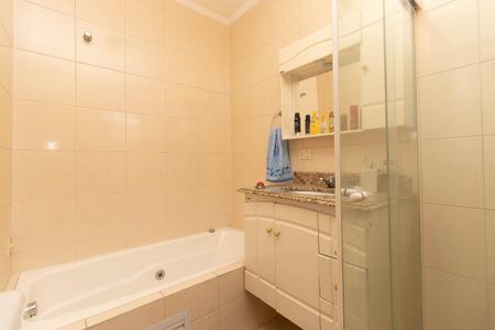 Casa à venda com 185m², 3 quartos e 3 vagas Casa à venda com 185m², 3 quartos e 3 vagasBanheiro da Suíte