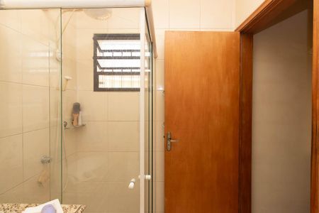 Casa à venda com 185m², 3 quartos e 3 vagas Casa à venda com 185m², 3 quartos e 3 vagasBanheiro da Suíte