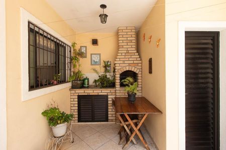 Casa à venda com 185m², 3 quartos e 3 vagas Casa à venda com 185m², 3 quartos e 3 vagasChurrasqueira