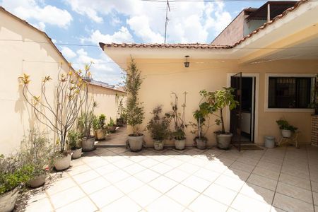 Casa à venda com 185m², 3 quartos e 3 vagas Casa à venda com 185m², 3 quartos e 3 vagasQuintal