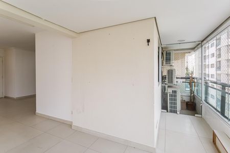 Varanda de apartamento para alugar com 3 quartos, 102m² em Planalto Paulista, São Paulo