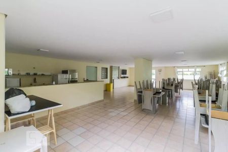 Apartamento à venda com 75m², 2 quartos e 2 vagas Apartamento à venda com 75m², 2 quartos e 2 vagasÁrea comum - Salão de festas