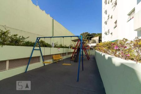 Apartamento à venda com 75m², 2 quartos e 2 vagas Apartamento à venda com 75m², 2 quartos e 2 vagasÁrea comum - Playground
