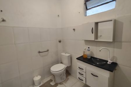 Casa à venda com 159m², 3 quartos e 1 vaga Casa à venda com 159m², 3 quartos e 1 vagaBanheiro 2