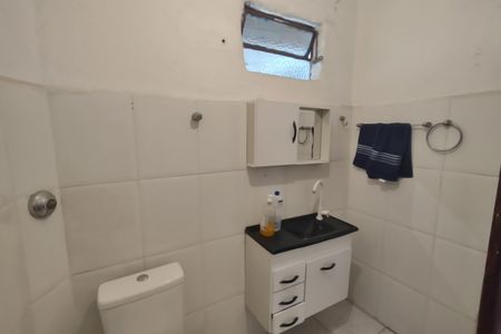 Casa à venda com 159m², 3 quartos e 1 vaga Casa à venda com 159m², 3 quartos e 1 vagaBanheiro 2