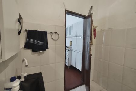Casa à venda com 159m², 3 quartos e 1 vaga Casa à venda com 159m², 3 quartos e 1 vagaBanheiro 2