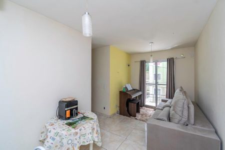 Sala de apartamento para alugar com 3 quartos, 45m² em Irajá, Rio de Janeiro