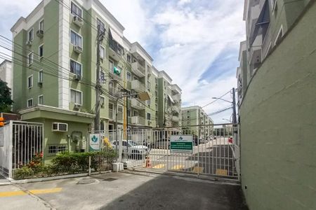 Apartamento para alugar com 45m², 3 quartos e 1 vagaFachada do Condomínio