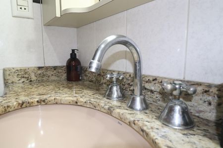 Apartamento à venda com 128m², 3 quartos e 2 vagasBanheiro 2