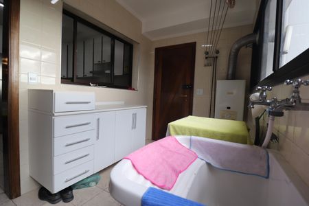 Apartamento à venda com 128m², 3 quartos e 2 vagasÁrea de Serviço
