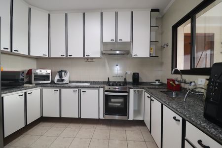 Apartamento à venda com 128m², 3 quartos e 2 vagasCozinha