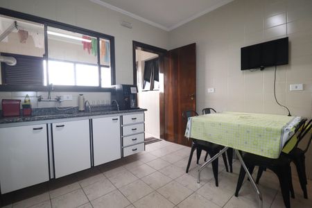 Apartamento à venda com 128m², 3 quartos e 2 vagasCozinha
