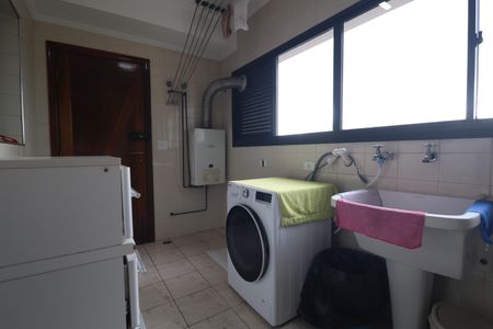 Apartamento à venda com 128m², 3 quartos e 2 vagasÁrea de Serviço